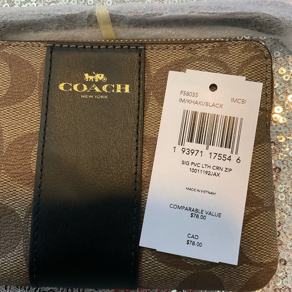 Coach signature Corner zip wristlet - Picture 2 of 8